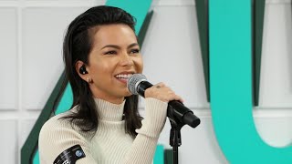 INNA  De dragul tău Premieră Live la Radio ZU [upl. by Gabriello499]