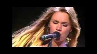 Joss Stone  RIGHT TO BE WRONG Live [upl. by Brittne443]