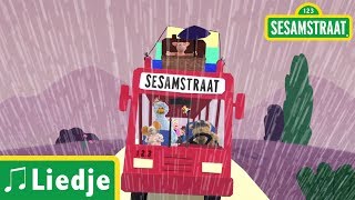 De wielen van de bus  Kinderliedje  Sesamstraat [upl. by Harrad]