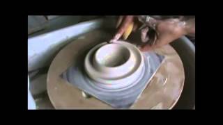 Pottery Lids Made Simple with Lucy Fagella [upl. by Rehpetsirhc]