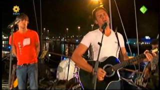 Nick en Simon  Love shine a light  De Zomer Voorbij 2010 [upl. by Wong]