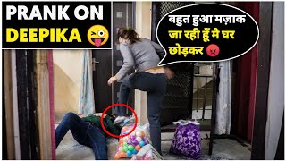 Prank On Deepika  Biwi   Sunny Arya  Tehelka Prank [upl. by Zetnahs]