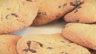 How to bake your own Nestle toll house cookies [upl. by Maridel]