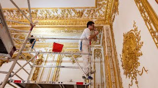 Restauration des dorures du cabinet dangle  Restoration of the gilding of the corner Cabinet [upl. by Lewendal]