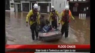 July 2007Gloucestershire floods BBC Pt 2 [upl. by Tonry]