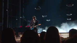 Keith Urban amp Carrie Underwood  The Fighter  Live [upl. by Thurber]