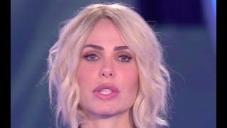 ‘Leccala bene…’ Ilary Blasi senza vergogna in diretta gelo in studio  La prove del notizia [upl. by Romney418]