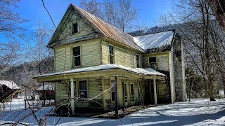 181 year old Abandoned Southern Farm House Packed w Antiques [upl. by Gisella]