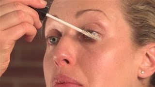 How To Apply Clear Mascara [upl. by Snider757]