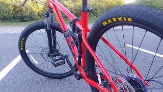 2021 Trek Marlin 6  Maxxis Hookworm  4K [upl. by Okihcim]