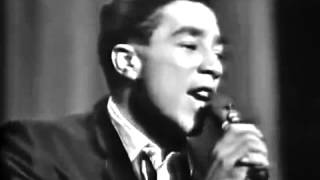 Smokey Robinson Ooh Baby Baby Live [upl. by Gleeson]