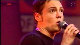 Tiziano Ferro  Perdono Live A Top Of The Pop bnn 2 [upl. by Mordecai704]